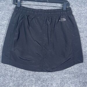 The North Face Women’s Small Black Lined Skorts Active Pockets Pull On Trail